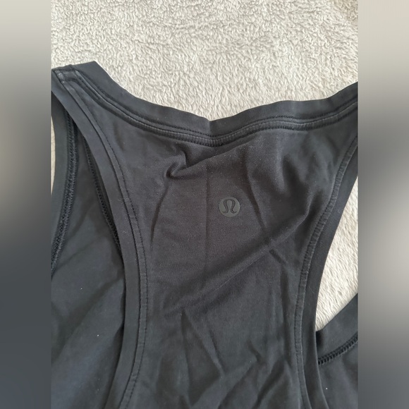 lululemon tank top size 8 - Picture 3 of 3
